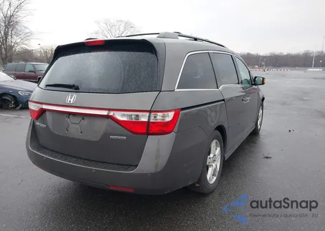 2013 Honda Odyssey Touring/Touring Elite from USA, damaged, VIN 5FNRL5H98DB051672